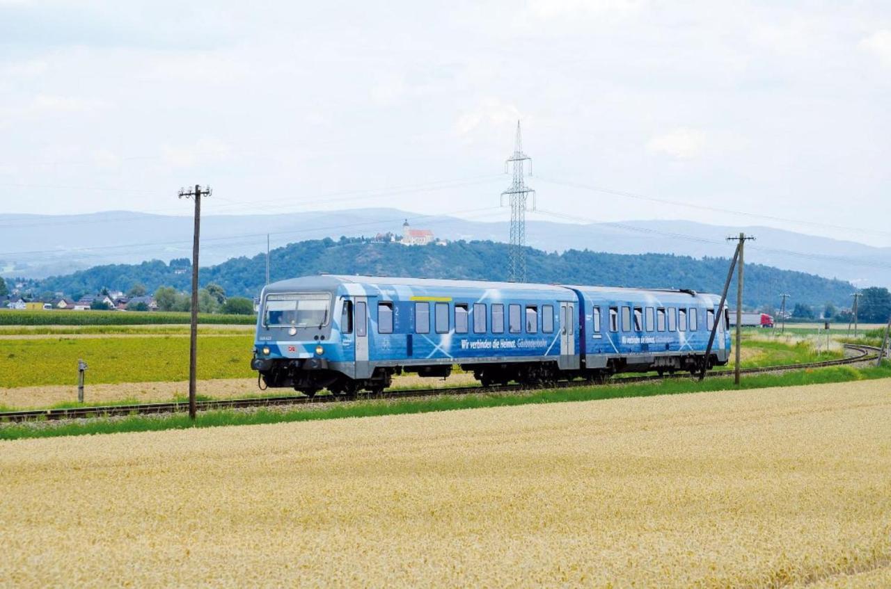 Übernachten im nostalgischen Bahnwaggon Bogen Exterior foto